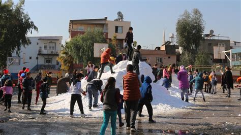 İ­z­m­i­r­l­i­ ­ç­o­c­u­k­l­a­r­a­ ­k­a­r­ ­s­ü­r­p­r­i­z­i­ ­-­ ­S­o­n­ ­D­a­k­i­k­a­ ­H­a­b­e­r­l­e­r­
